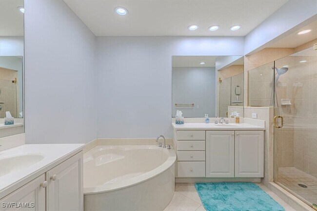 Building Photo - 7837 Hawthorne Dr