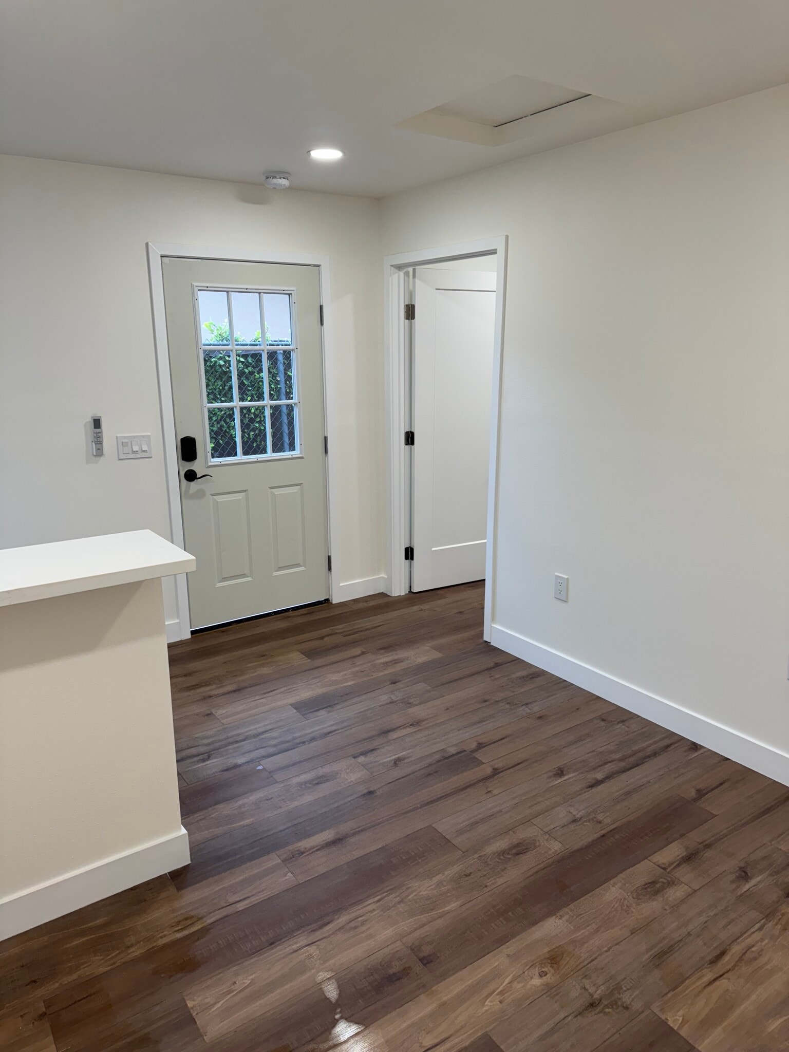 Living Room - 2525 Sirius St