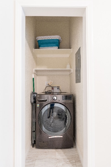 Building Photo - 1219 Manuel Ortiz Ave