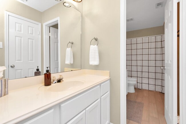 Building Photo - 19722 Cherry Oaks Ln