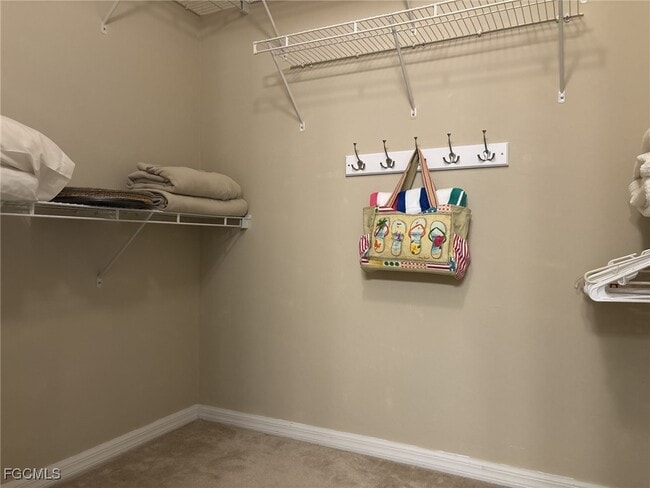 Building Photo - 9639 Hemingway Ln