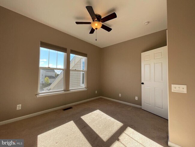 Building Photo - 23573 Christina Ridge Square