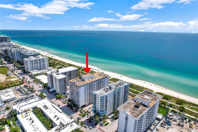 Building Photo - 9225 Collins Ave