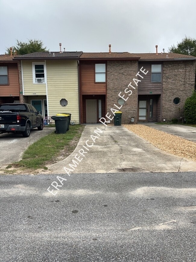 Building Photo - 419 Hollywood Blvd NW