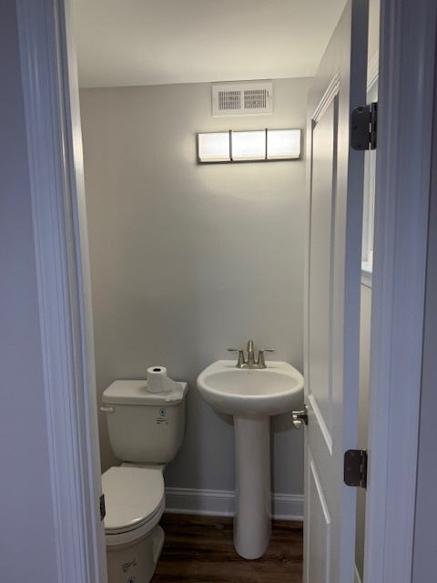 Powder Room - 1330 Dunsinane Dr