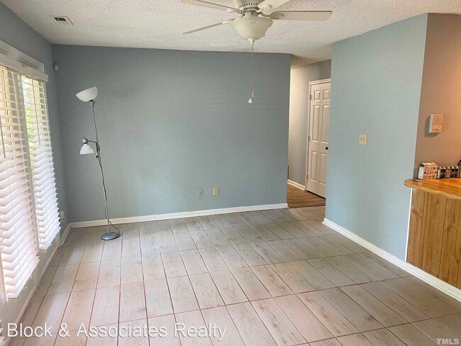 Building Photo - 2 br, 2 bath House - 1300-103 Park Glen Dr.