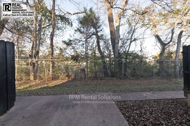 Building Photo - Modern 2BR Townhome Near MTSU, Washer & Dryer Included