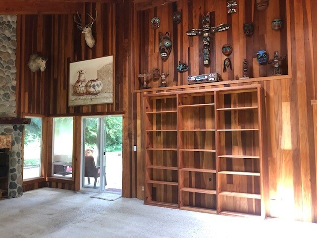 Built in bookshelves/great room - 10329 206th Ave NE
