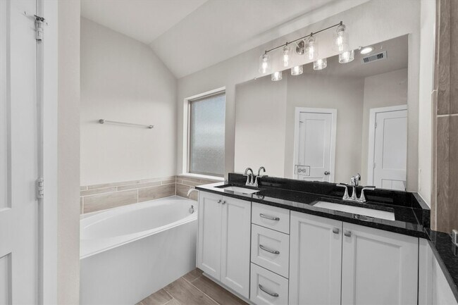 Building Photo - 10806 Chrysalis Ct