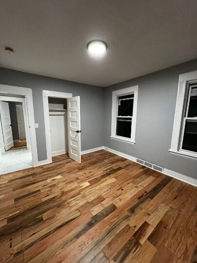 Building Photo - 272 Davenport St