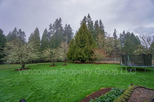 Building Photo - 745 S 21st Pl