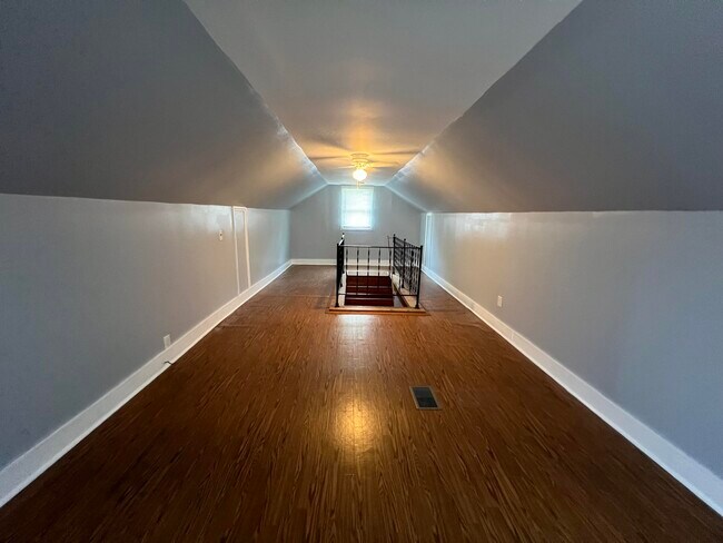 Building Photo - 384 Norvell Rd