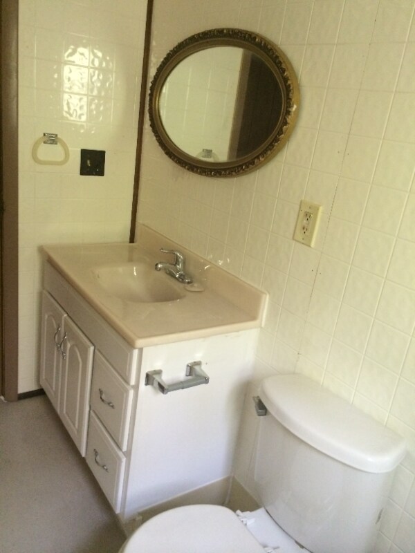 Building Photo - 472 Shirktown Rd