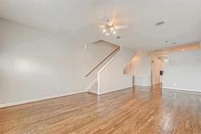 Building Photo - 2710 Hullsmith Dr