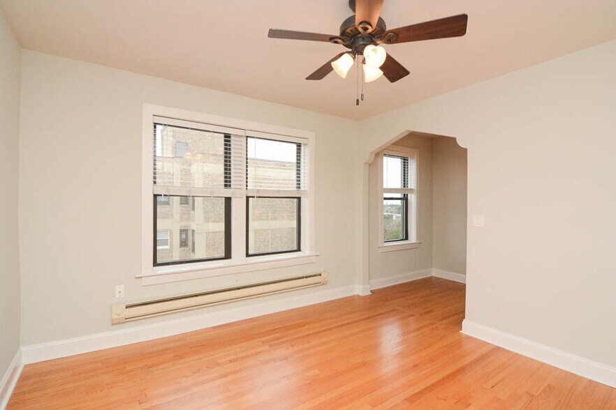 Building Photo - 612 W Patterson Ave