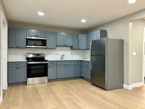 Building Photo - 60 W Church Rd