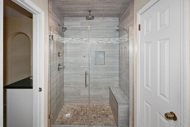 Building Photo - 5307 Winslow St