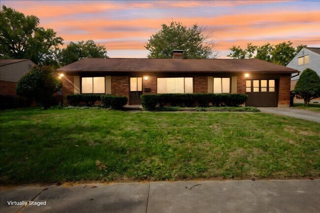 Primary Photo - **Charming Family Home in Top-Rated School...