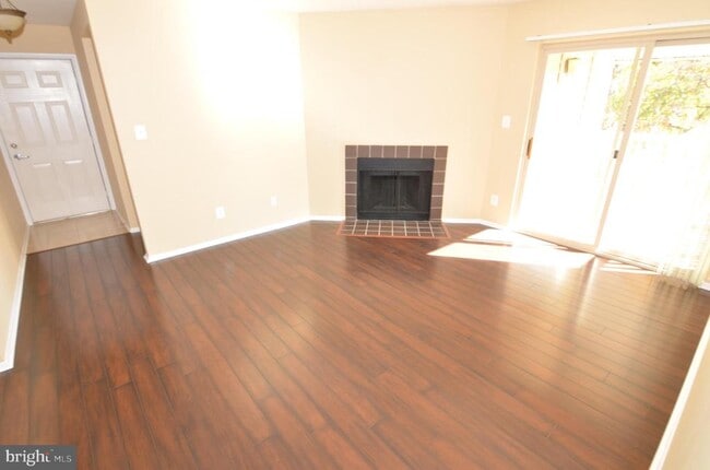 Building Photo - 1793 Jonathan Way