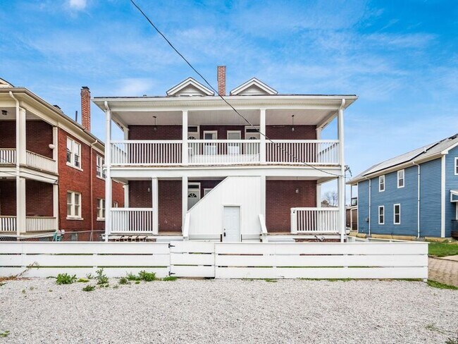 Building Photo - 58 N 20th St