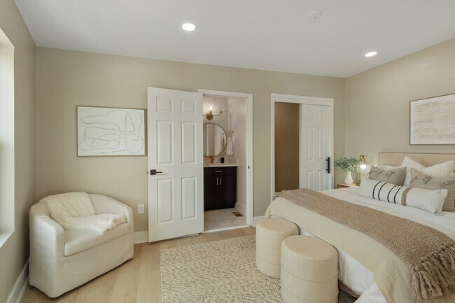 Building Photo - STUNNING 4 Level Fells Point Rowhome! WITH...