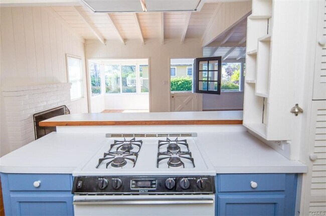 Building Photo - 31612 Santa Rosa Dr
