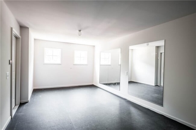 Building Photo - 709 Needletail Wy