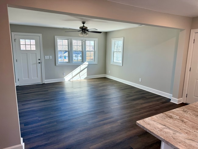 Building Photo - Completely Remodeled Home For Rent!