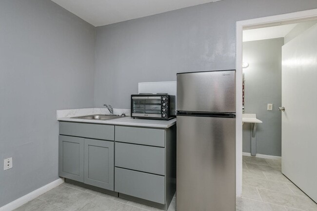 Building Photo - La Luna Luxury Suites