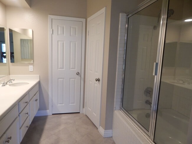 Building Photo - Sera Brisa Condo in Rancho Santa Margarita