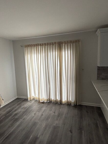 Building Photo - 21 Teaberry Dr