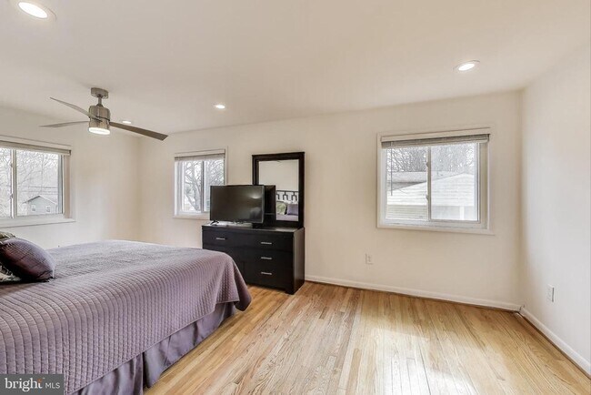 Building Photo - 14316 Woodcrest Dr