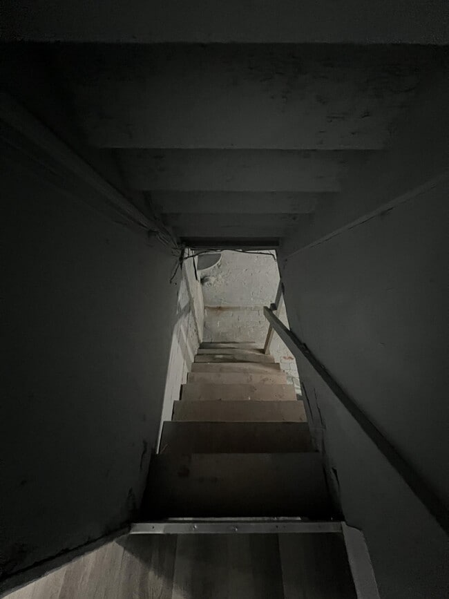 Building Photo - 85 Chestnut St