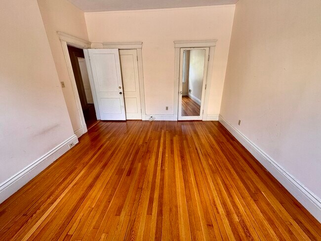 Building Photo - 497 Boylston St