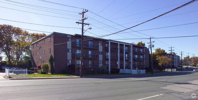 353 - 373 Sea St - Wollaston Landing