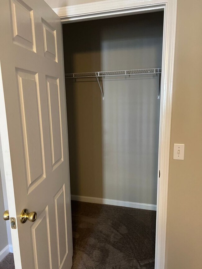 Building Photo - 153 Woodberry Dr