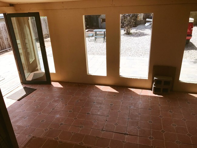 Building Photo - 1525 Cleveland Ave