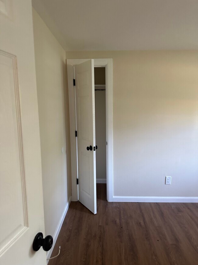 Building Photo - 518 South St