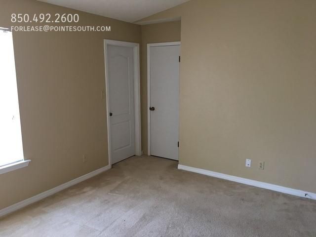 Building Photo - 413 Waterway Ln