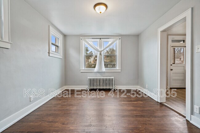 Building Photo - 139 Sumner Ave