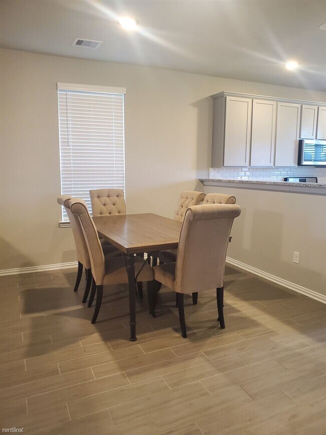 Building Photo - 4 br, 3 bath House - 7442 French Quarter Ct