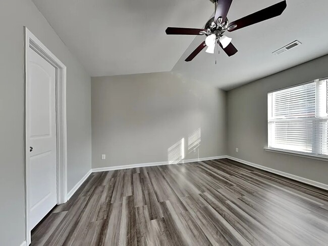 Building Photo - 108 Sampson Ct