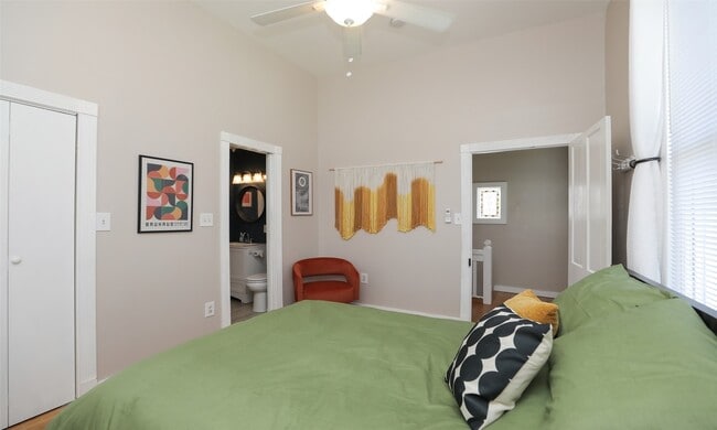 Building Photo - 1212 39th St