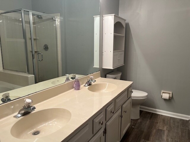 3 Bedroom 2 Bath House for Rent in Quail Hollow in Mt Pleasant. Lots of Upgrades. 3 Miles to IOP - 2084 Presidio Dr