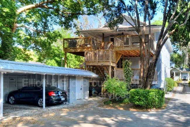 Building Photo - 211 E Park St