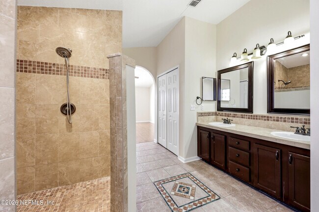 Building Photo - 2928 Waters View Cir