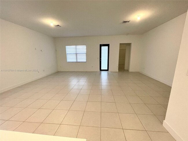 Building Photo - 4506 SW 174th Ave