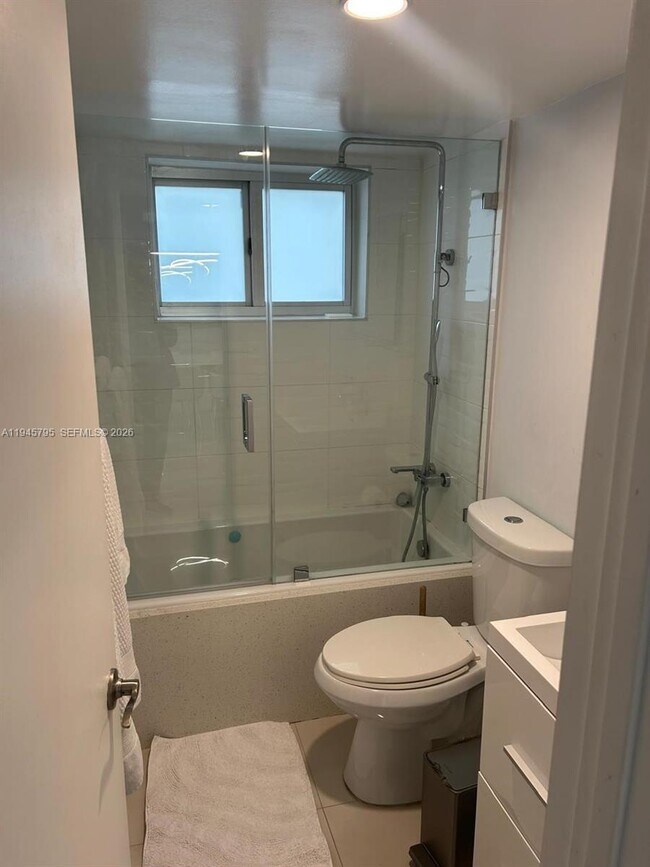 Building Photo - 251 Galen Dr