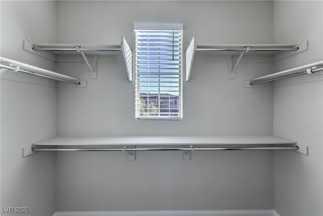 Building Photo - 10260 Bark Pine Ct