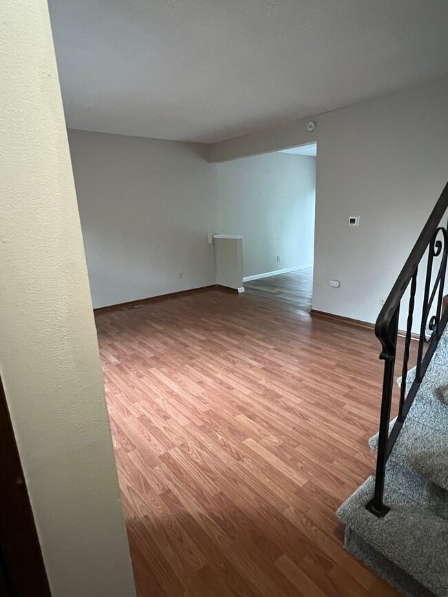 Building Photo - 35 Pleasant View Dr